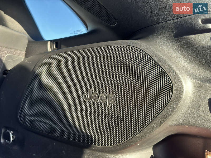 Позашляховик / Кросовер Jeep Cherokee 2019 в Києві