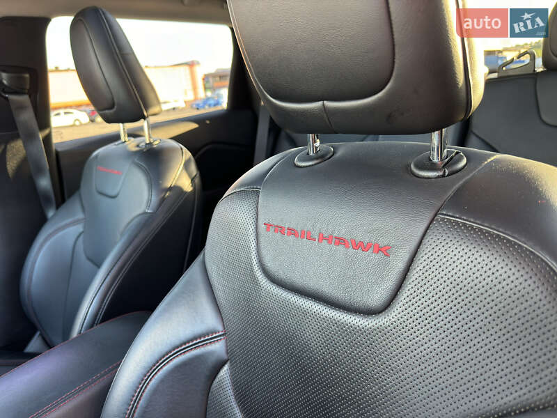 Позашляховик / Кросовер Jeep Cherokee 2019 в Києві