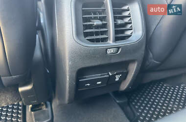 Внедорожник / Кроссовер Jeep Cherokee 2019 в 