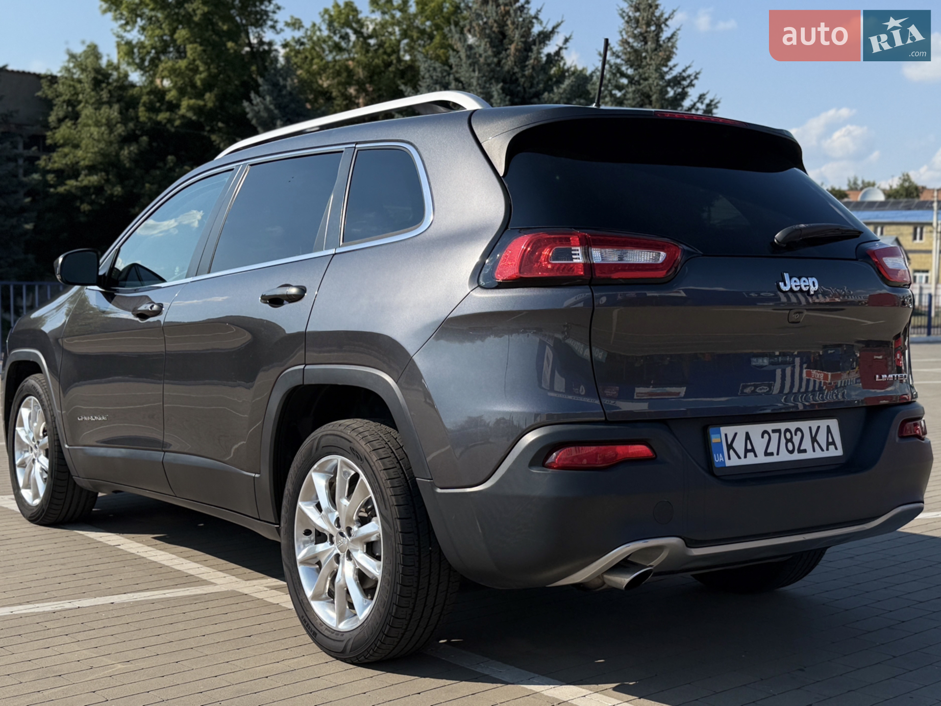 2015 Jeep Cherokee - мініатюра 6