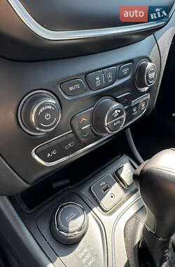 Позашляховик / Кросовер Jeep Cherokee 2018 в Києві