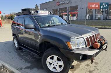Внедорожник / Кроссовер Jeep Cherokee 2006 в 