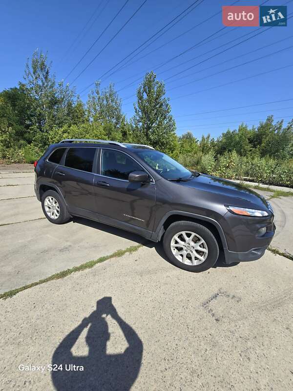 Внедорожник / Кроссовер Jeep Cherokee 2016 в Харькове фото 8 Внедорожник / Кроссовер Jeep Cherokee 2016 в Харькове