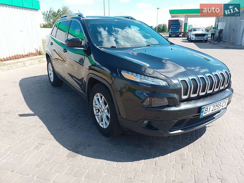 Внедорожник / Кроссовер Jeep Cherokee 2014 в Полтаве