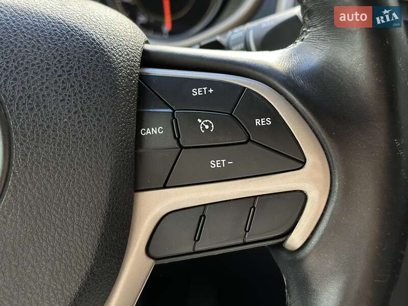 Позашляховик / Кросовер Jeep Cherokee 2017 в Києві фото 23 Позашляховик / Кросовер Jeep Cherokee 2017 в Києві