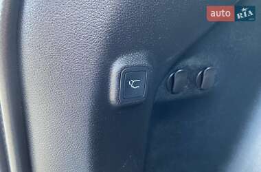 Внедорожник / Кроссовер Jeep Cherokee 2020 в 