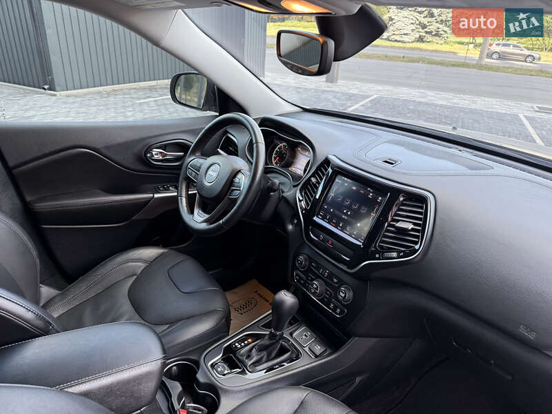 Позашляховик / Кросовер Jeep Cherokee 2019 в Полтаві фото 25 Позашляховик / Кросовер Jeep Cherokee 2019 в Полтаві