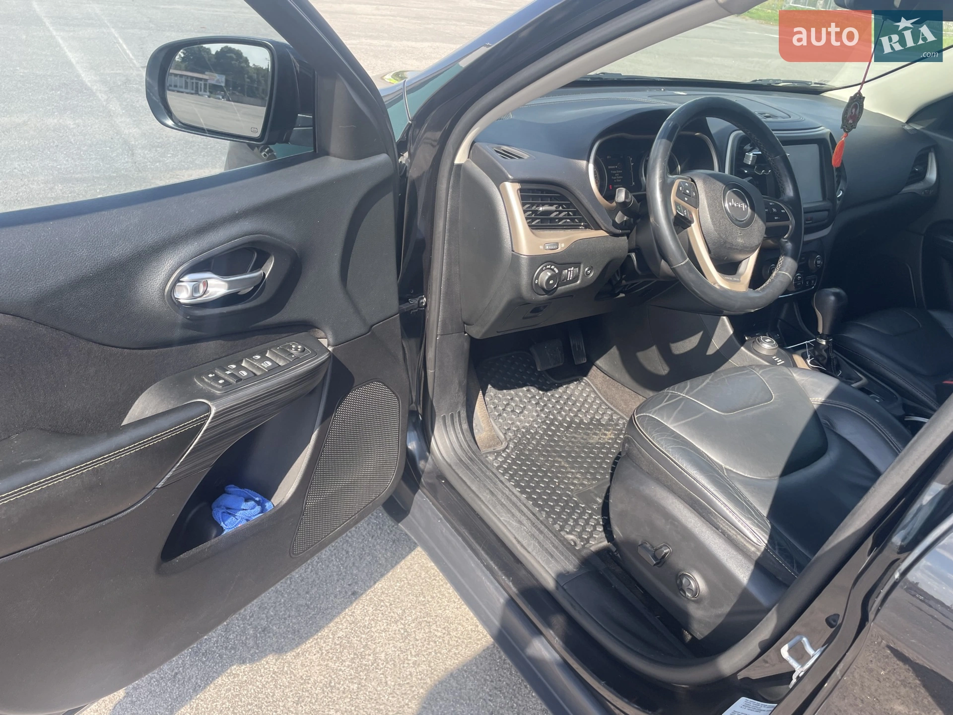 2015 Jeep Cherokee - мініатюра 19