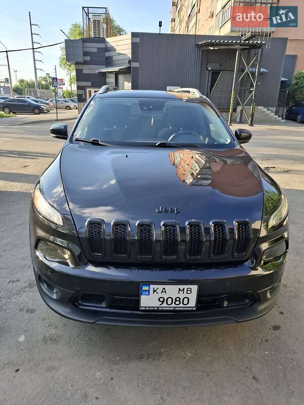 Внедорожник / Кроссовер Jeep Cherokee 2016 в Полтаве