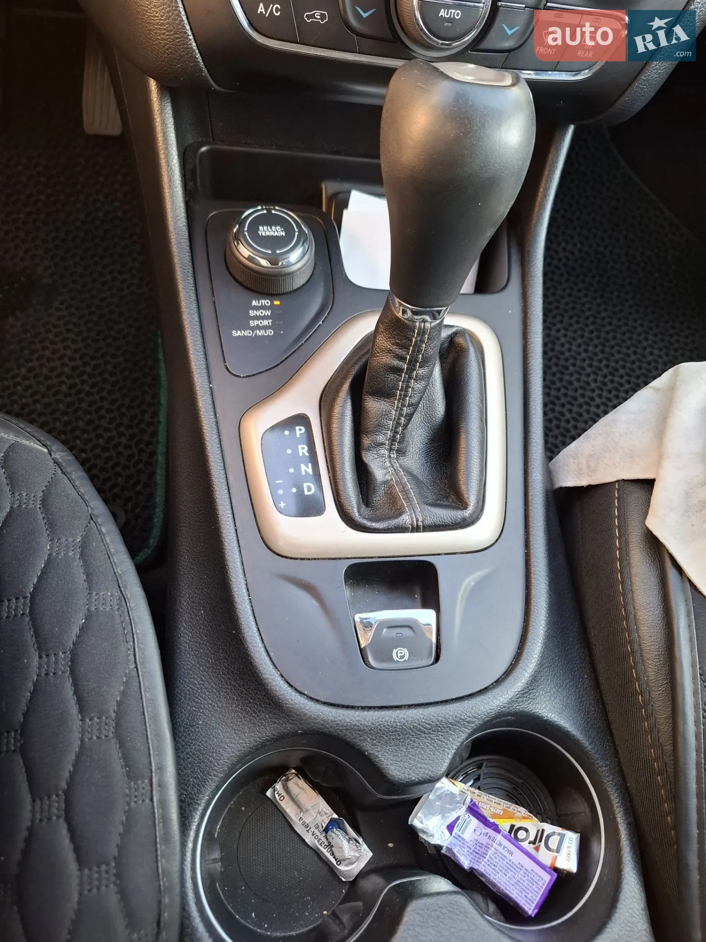 2016 Jeep Cherokee - мініатюра 32