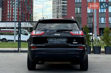 Внедорожник / Кроссовер Jeep Cherokee 2018 в 