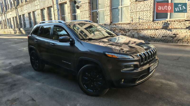 Внедорожник / Кроссовер Jeep Cherokee 2014 в 