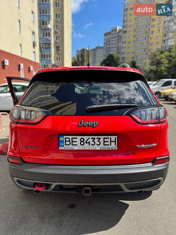 Внедорожник / Кроссовер Jeep Cherokee 2018 в Киеве