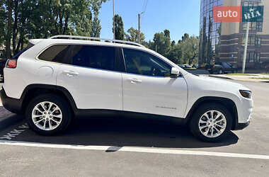 Внедорожник / Кроссовер Jeep Cherokee 2018 в 