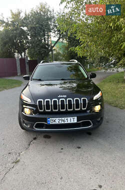 Внедорожник / Кроссовер Jeep Cherokee 2015 в 