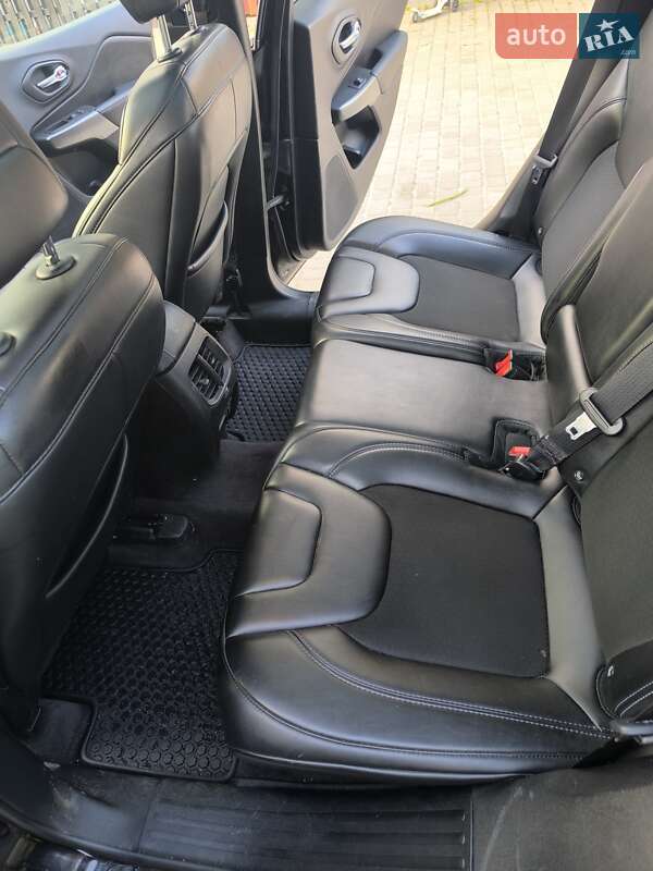 Внедорожник / Кроссовер Jeep Cherokee 2018 в Львове фото 17 Внедорожник / Кроссовер Jeep Cherokee 2018 в Львове