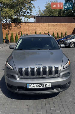 Внедорожник / Кроссовер Jeep Cherokee 2016 в Киеве