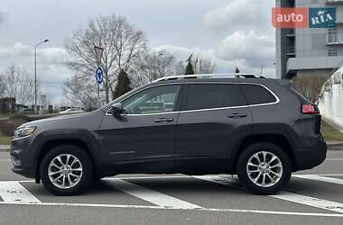 Внедорожник / Кроссовер Jeep Cherokee 2018 в 