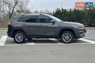 Внедорожник / Кроссовер Jeep Cherokee 2018 в 