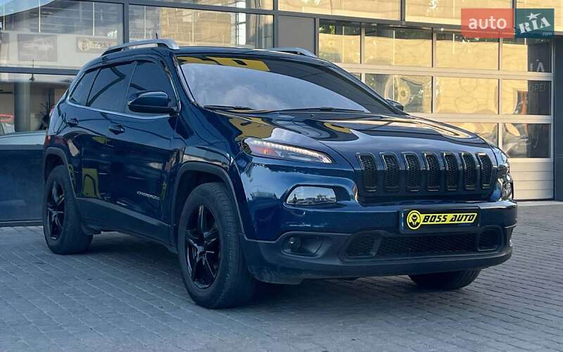 Внедорожник / Кроссовер Jeep Cherokee 2017 в 