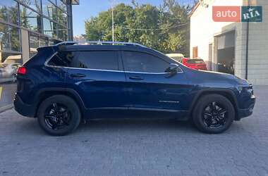 Внедорожник / Кроссовер Jeep Cherokee 2017 в 