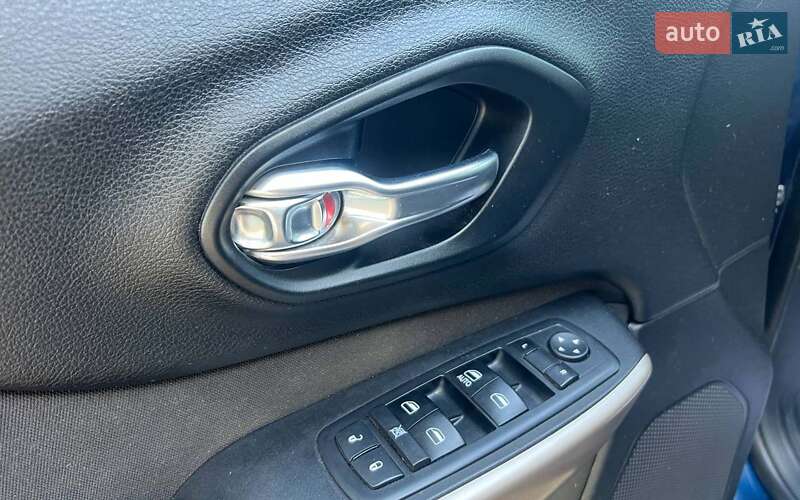 Позашляховик / Кросовер Jeep Cherokee 2017 в Івано-Франківську фото 9 Позашляховик / Кросовер Jeep Cherokee 2017 в Івано-Франківську