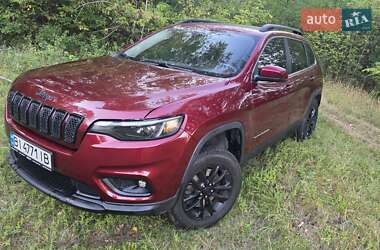 Внедорожник / Кроссовер Jeep Cherokee 2018 в 