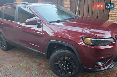 Внедорожник / Кроссовер Jeep Cherokee 2018 в 