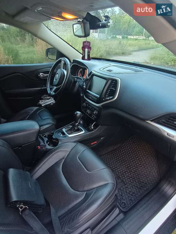 Позашляховик / Кросовер Jeep Cherokee 2015 в Харкові фото 5 Позашляховик / Кросовер Jeep Cherokee 2015 в Харкові