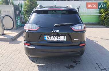 Внедорожник / Кроссовер Jeep Cherokee 2019 в 