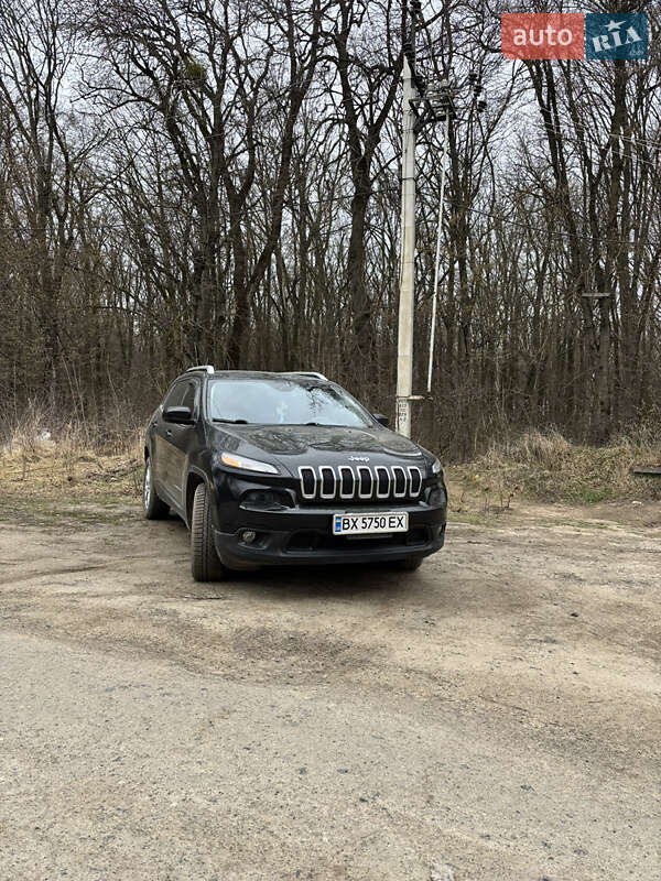Позашляховик / Кросовер Jeep Cherokee 2015 в Хмельницькому фото 4 Позашляховик / Кросовер Jeep Cherokee 2015 в Хмельницькому