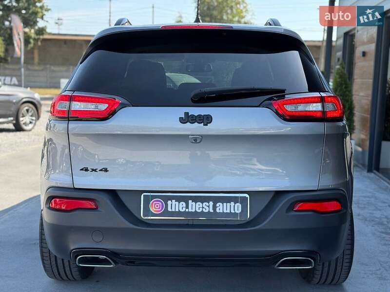 Внедорожник / Кроссовер Jeep Cherokee 2017 в Ровно