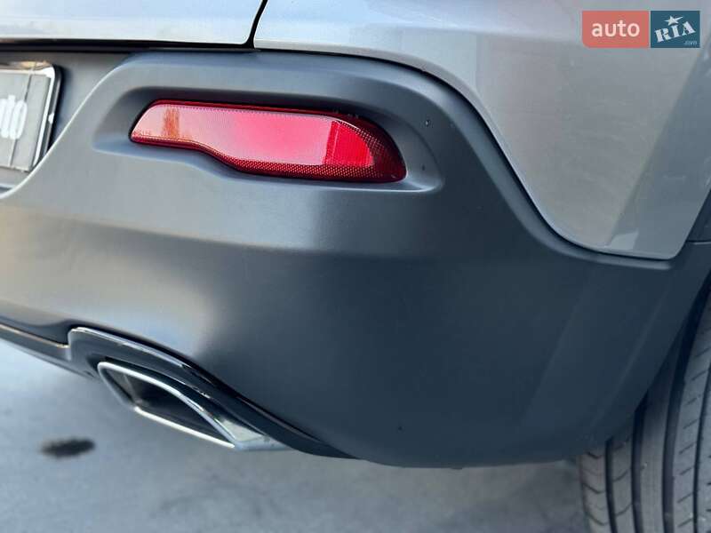 Внедорожник / Кроссовер Jeep Cherokee 2017 в Ровно