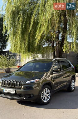 Внедорожник / Кроссовер Jeep Cherokee 2015 в Днепре