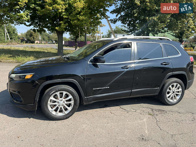 Внедорожник / Кроссовер Jeep Cherokee 2018 в Чернигове
