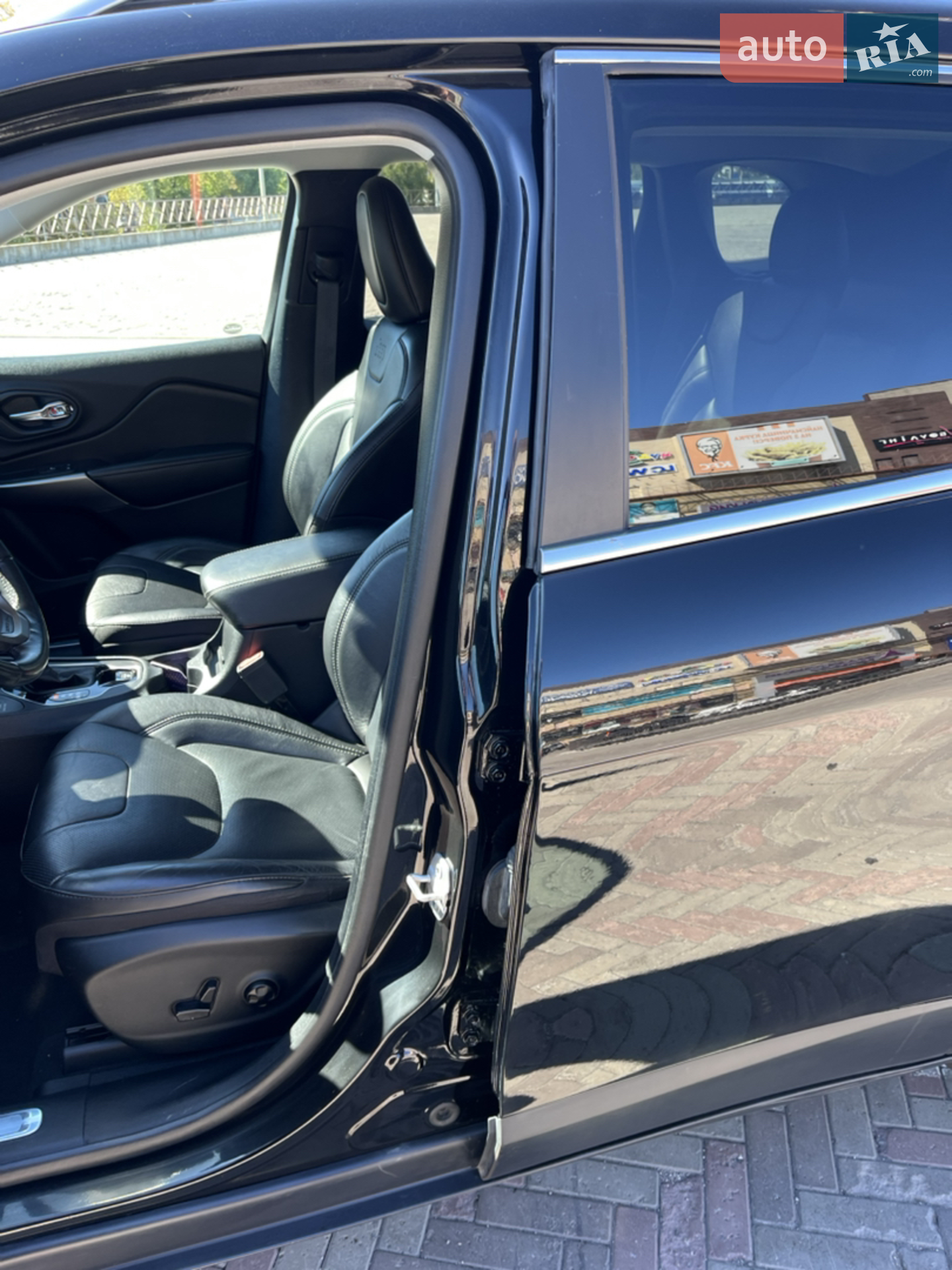 2019 Jeep Cherokee - мініатюра 15