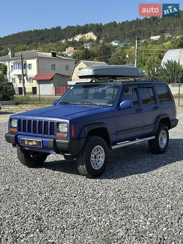 Внедорожник / Кроссовер Jeep Cherokee 1989 в 