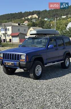 Внедорожник / Кроссовер Jeep Cherokee 1989 в 