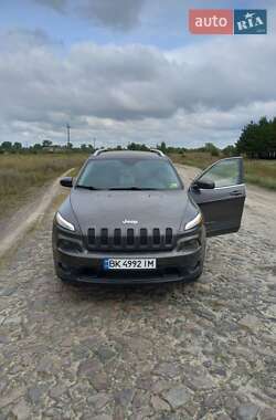 Внедорожник / Кроссовер Jeep Cherokee 2014 в Ровно