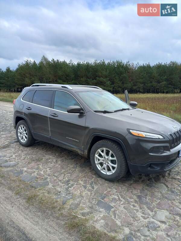 Позашляховик / Кросовер Jeep Cherokee 2014 в Рівному