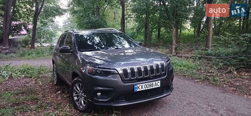 Внедорожник / Кроссовер Jeep Cherokee 2018 в Харькове