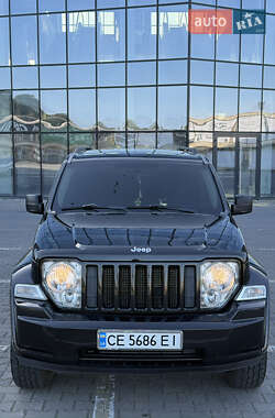 Внедорожник / Кроссовер Jeep Cherokee 2010 в 