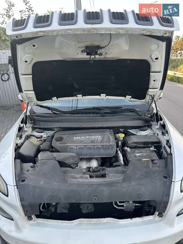 Внедорожник / Кроссовер Jeep Cherokee 2017 в Киеве фото 11 Внедорожник / Кроссовер Jeep Cherokee 2017 в Киеве