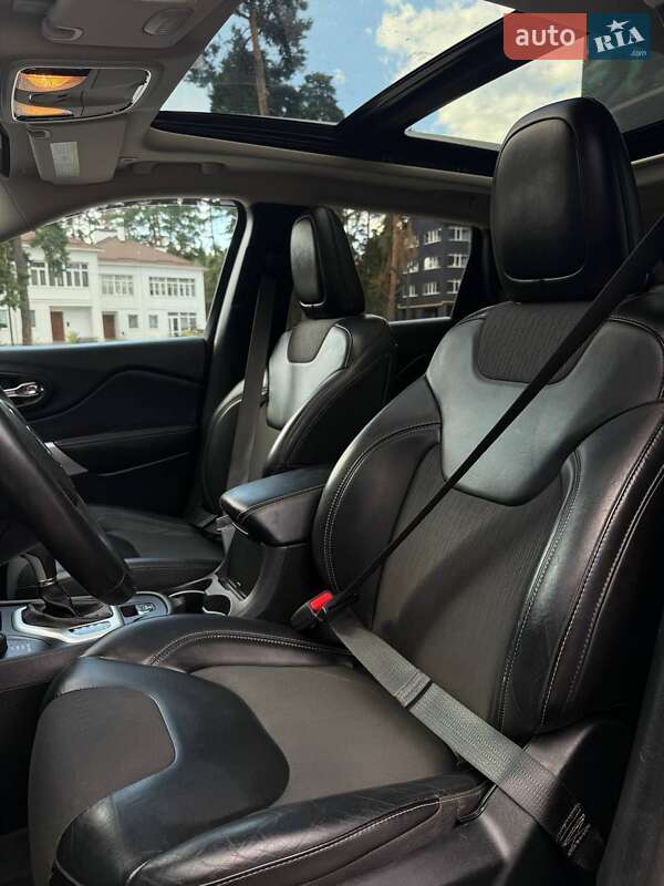Внедорожник / Кроссовер Jeep Cherokee 2018 в Ахтырке