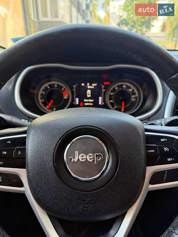 Внедорожник / Кроссовер Jeep Cherokee 2018 в Ахтырке