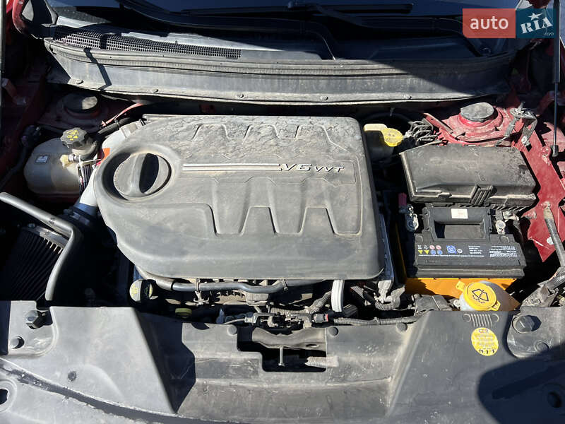 Внедорожник / Кроссовер Jeep Cherokee 2015 в Бердичеве