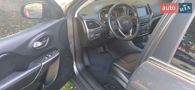 Внедорожник / Кроссовер Jeep Cherokee 2018 в Харькове