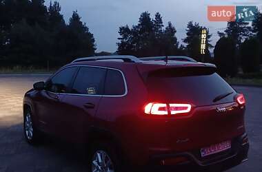 Внедорожник / Кроссовер Jeep Cherokee 2016 в 