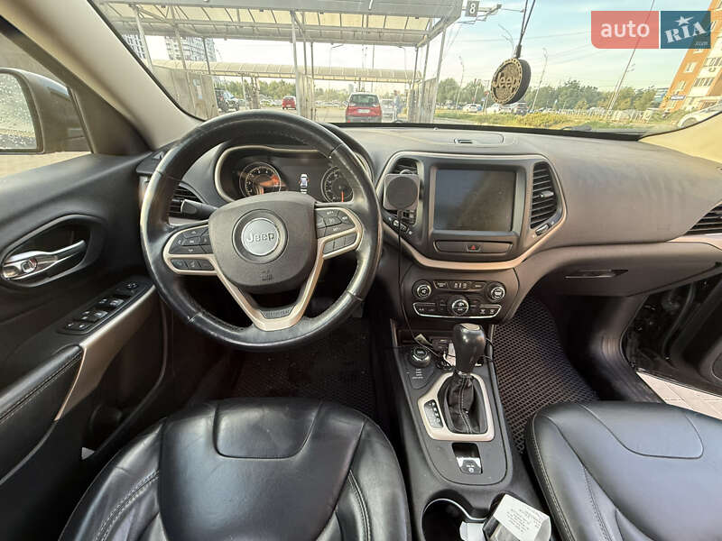 Позашляховик / Кросовер Jeep Cherokee 2017 в Києві