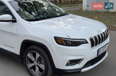 Внедорожник / Кроссовер Jeep Cherokee 2019 в 